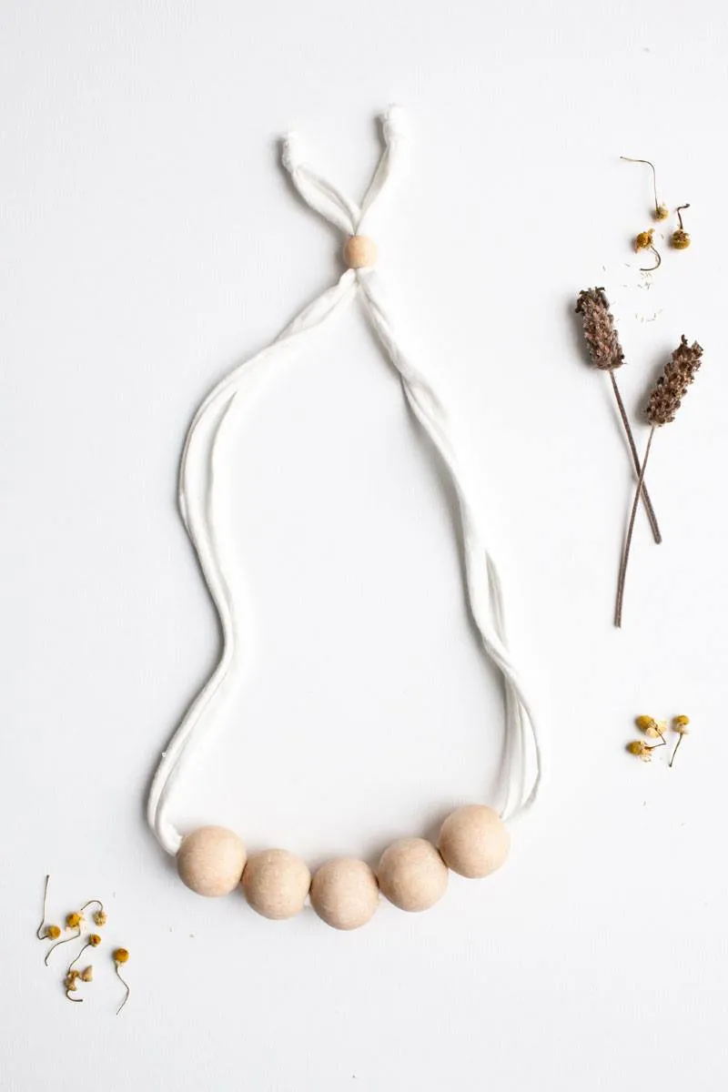 *FINAL SALE* Bumble & Bee Organic Teething Necklace, Classic Big